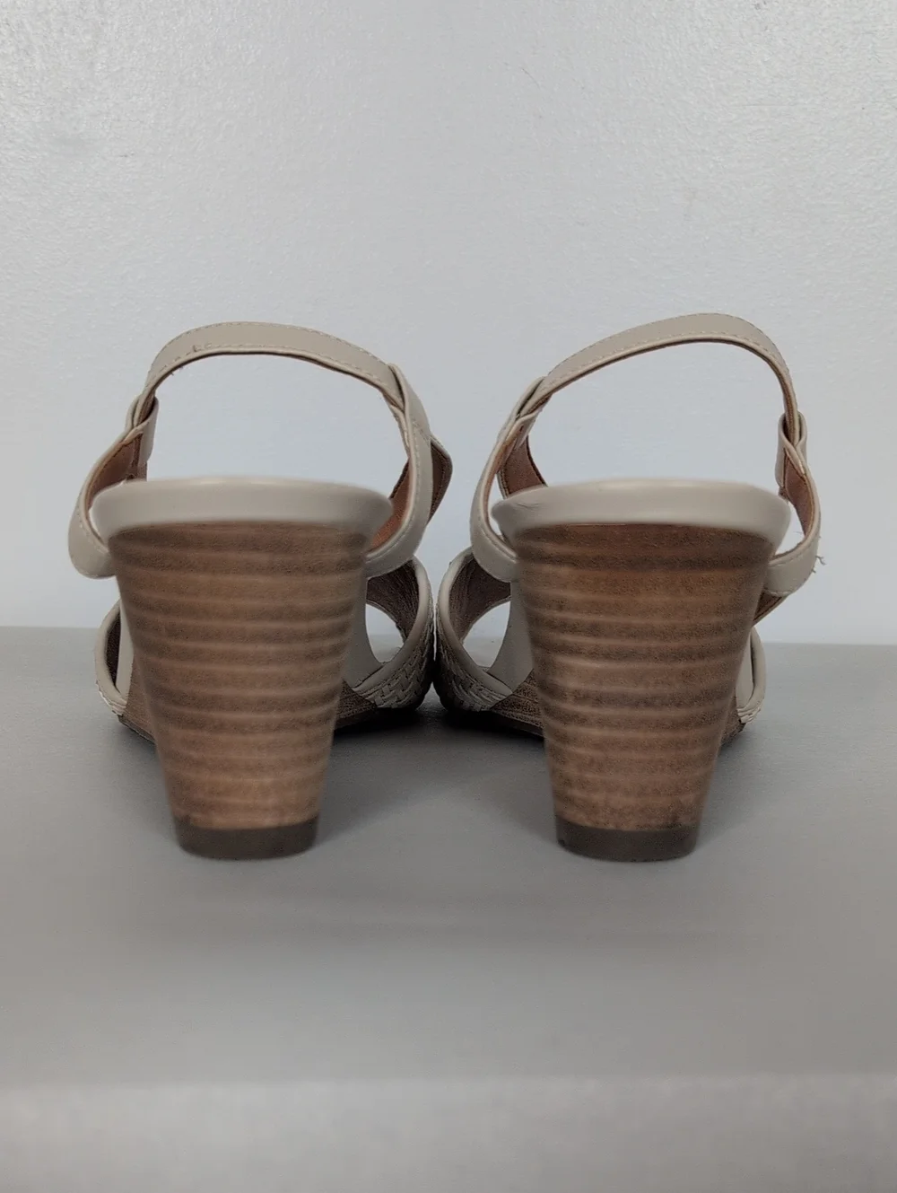 Vionic Clarita Wedge Sandals